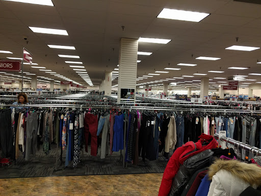 Clothing Store «Burlington Coat Factory», reviews and photos, 4701 N Harlem Ave, Harwood Heights, IL 60706, USA
