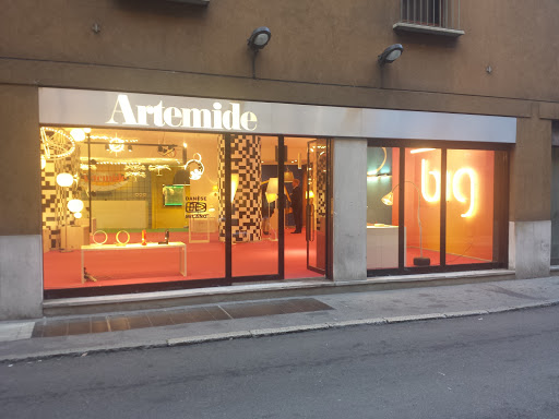 Showroom Artemide Milano
