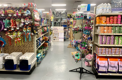 Pet Supply Store «Pet Food Center», reviews and photos, 603 W Main St, Newburgh, IN 47630, USA