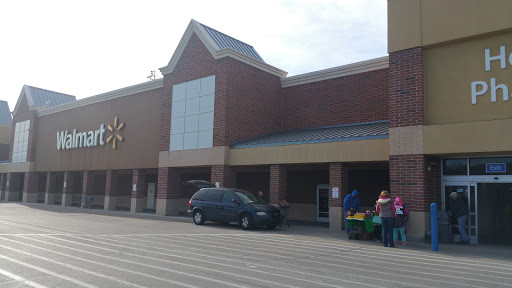 Department Store «Walmart Supercenter», reviews and photos, 3450 Valley Plaza Pkwy, Fort Wright, KY 41017, USA