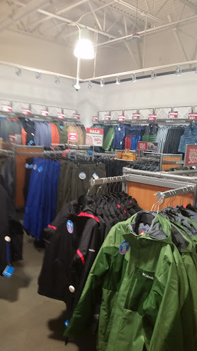 Sportswear Store «Columbia Sportswear Outlet Store at Seattle Premium Outlets», reviews and photos, 10600 Quil Ceda Blvd #920, Tulalip, WA 98271, USA