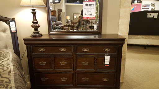 Furniture Store «Furniture Deals», reviews and photos, 10360 Metcalf Ave, Overland Park, KS 66212, USA
