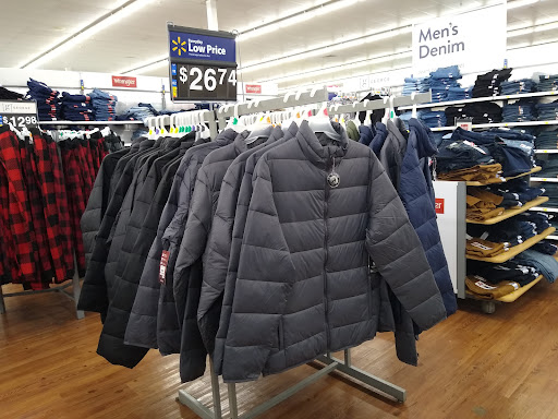 Discount Store «Walmart», reviews and photos, 235 Queen St, Southington, CT 06489, USA