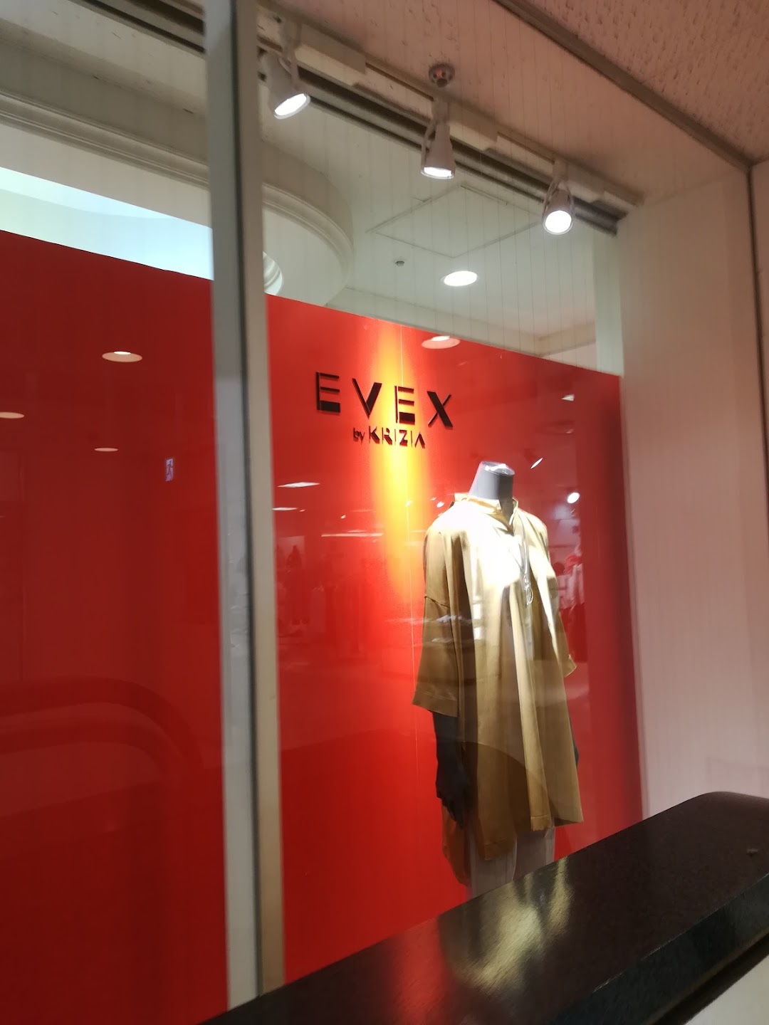 EVEX by KRIZIA 近鉄百貨店四日市店
