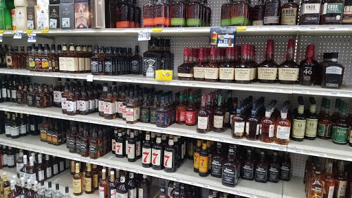 Liquor Store «QueenCity Wine&Spirits - Lottery - Soda - Snacks - Craft Beer-», reviews and photos, 113 E 5th St, Cincinnati, OH 45202, USA