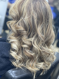 D' Yisset Beauty Studio - Photo 4 - Car repair in Bronx, NY, Bronx