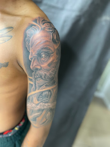 Explore simple tattoo ideas for wrist, creative tattoo ideas in Sarasota, available at SEVEN SINS Tattoo Studio