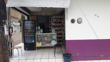Farmacias Estefania Calle Aniceto Madrueño 40, Salagua Centro, 28869 Manzanillo, Col. Mexico