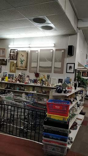 Thrift Store «Idaho Youth Ranch Thrift Store», reviews and photos, 1417 W Main St, Boise, ID 83702, USA