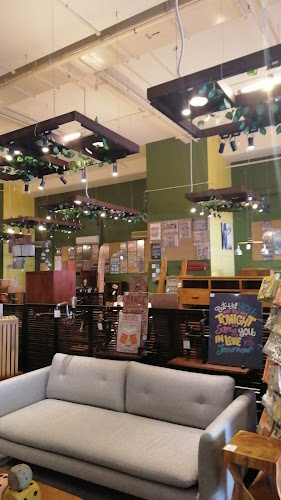 240 MacPherson Rd, #05-05, Singapore 348574