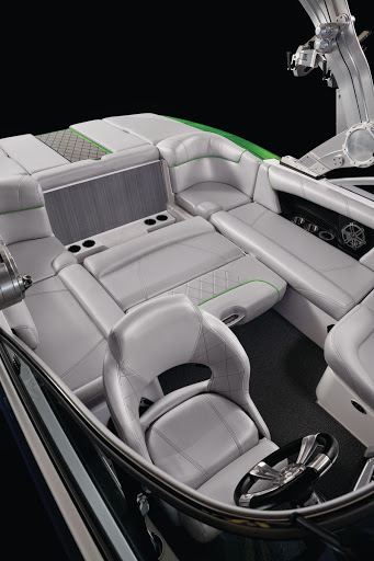 Boat Dealer «Norcal MasterCraft Discovery Bay Mall - Showroom / ProShop», reviews and photos, 1520 Discovery Bay Blvd #200, Discovery Bay, CA 94505, USA