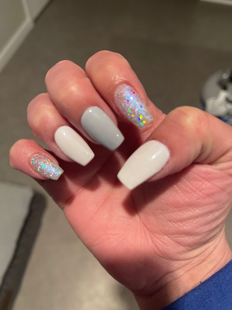 Diva Nails & Spa 63755