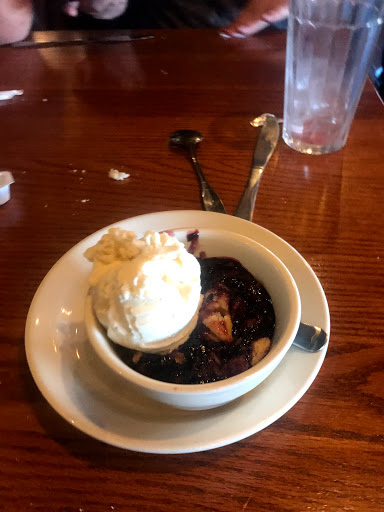 American Restaurant «Cracker Barrel Old Country Store», reviews and photos, 106 Marketplace Dr, Hampton, VA 23666, USA