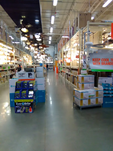 Home Improvement Store «The Home Depot», reviews and photos, 4155 N Port Washington Rd, Milwaukee, WI 53212, USA