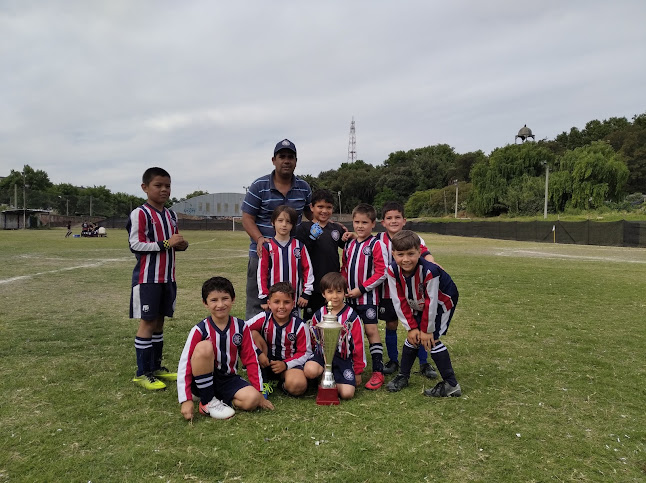 Opiniones de Rincón del Reducto Baby Fútbol en Montevideo - Campo de fútbol