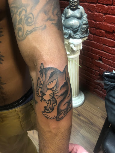 Tattoo Shop «Pride & Glory Tattoo Parlor», reviews and photos, 172 2nd Ave N #110, Nashville, TN 37201, USA