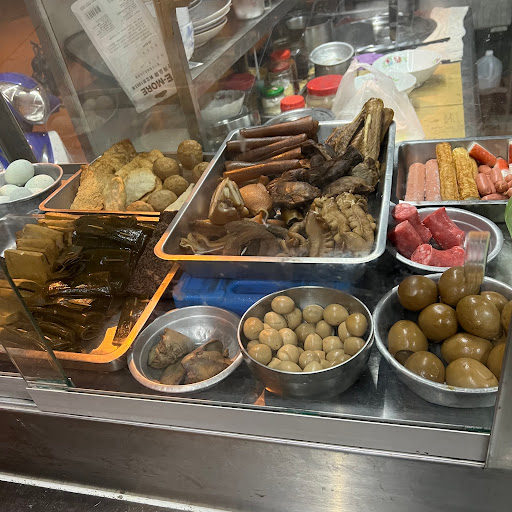 動感滷味-東興店（台南創始總店） 的照片