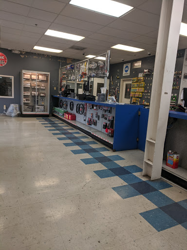 Auto Parts Store «Standard Auto Parts», reviews and photos, 2020 Hollins Ferry Rd, Baltimore, MD 21230, USA