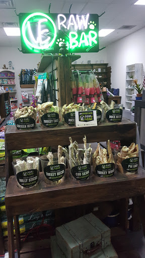 Pet Supply Store «Paw Prints Pet Supplies», reviews and photos, 1000 N Green Valley Pkwy, Henderson, NV 89074, USA