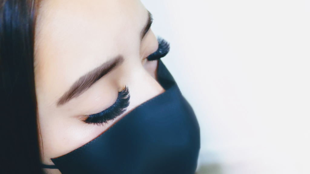 Livelylashes & Skin 95632