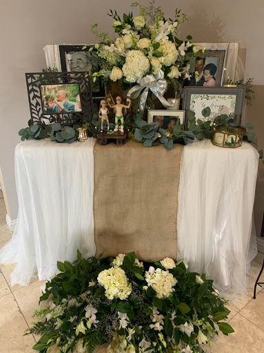 Florist «Country Cousins Flower shop», reviews and photos, 841 E Whittier Blvd, La Habra, CA 90631, USA