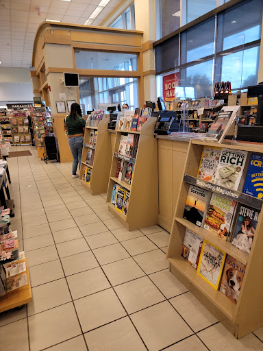 Book Store «Barnes & Noble», reviews and photos, 2751 Paper Mill Rd, Wyomissing, PA 19610, USA