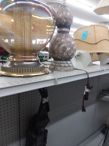 Thrift Store «Mesa Thrift Store», reviews and photos, 1018 W Main St, Mesa, AZ 85201, USA