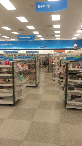 Clothing Store «Ross Dress for Less», reviews and photos, 7290 191st St, Tinley Park, IL 60477, USA
