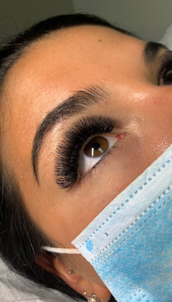 Iconic Lash Lounge 06488