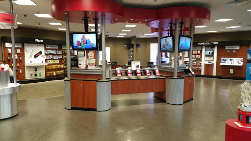 Cell Phone Store «Verizon Authorized Retailer – Cellular Sales», reviews and photos, 314 Lancaster Ave, Wayne, PA 19087, USA