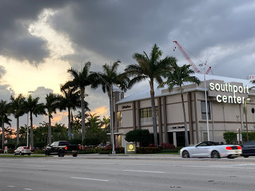 Southport Shopping Center, 1303 SE 17th St, Fort Lauderdale, FL 33316, USA, 