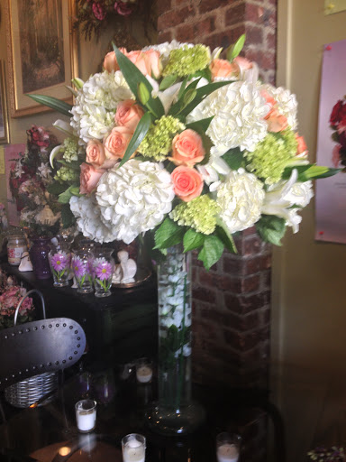 Florist «Flowers By Kelly», reviews and photos, 43 Atlantic Ave, Lynbrook, NY 11563, USA