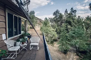 Quiet Mind Lodge Retreat & Spa Sequoias image