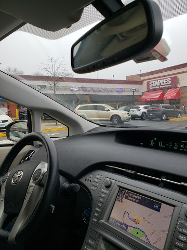 Shopping Mall «Ridgeway Shopping Center», reviews and photos, 2233 Summer St, Stamford, CT 06905, USA