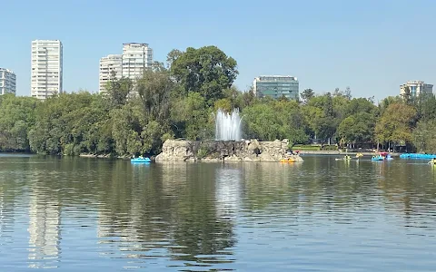 Chapultepec Lake image