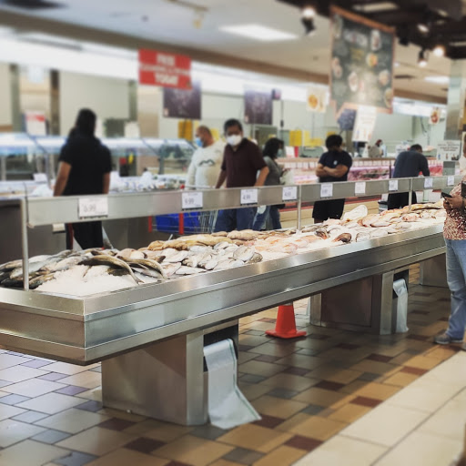 Shopping Mall «Vallejo Plaza Shopping Center», reviews and photos, 3325 Sonoma Blvd, Vallejo, CA 94590, USA