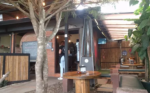 Woods Pizza & Beer Garden image