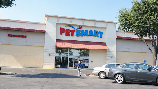 Pet Supply Store «PetSmart», reviews and photos, 865 Colusa Ave, Yuba City, CA 95991, USA