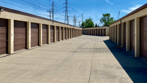 Self-Storage Facility «U-Stow-N-Lock Self Storage», reviews and photos, 2447 Fort St, Trenton, MI 48183, USA