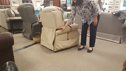 Beauty Salon «Jolie Beauty Spa & Nails», reviews and photos, 30 E Crossville Rd #170, Roswell, GA 30075, USA