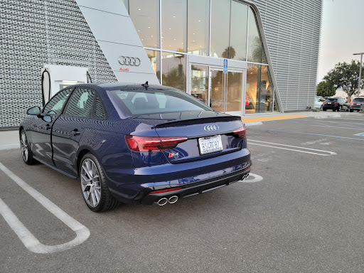 DCH Audi Oxnard Service Center