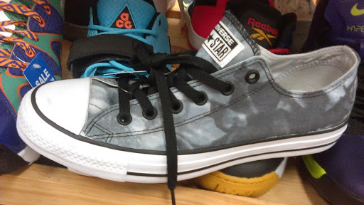 Shoe Store «Shiekh Shoes», reviews and photos, 1100 S Mooney Blvd, Visalia, CA 93277, USA