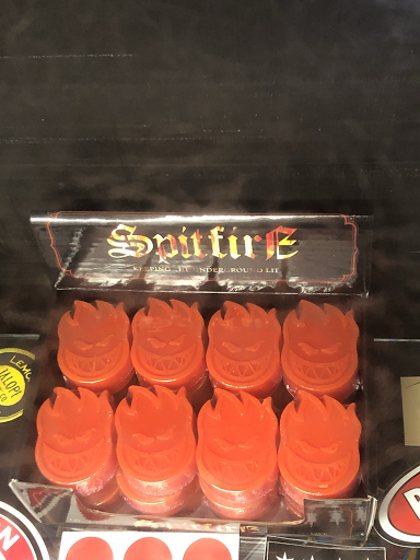 Skateboard Park «Asylum Skate Park», reviews and photos, 29850 Skokie Hwy, Lake Bluff, IL 60044, USA