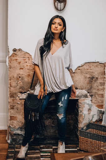 Clothing Store «Entourage Clothing & Gifts», reviews and photos, 382 College Ave, Clemson, SC 29631, USA