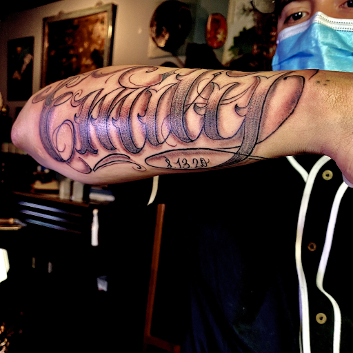 Tattoo Shop «Pare Eddie Tattoo & Piercing Salon», reviews and photos, 14181 Newport Ave e, Tustin, CA 92780, USA