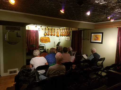 The Chatham Fiddle Company in Chatham, Massachusetts