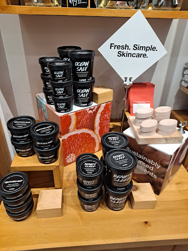 Cosmetics Store «Lush», reviews and photos, 60 31st Ave, San Mateo, CA 94403, USA