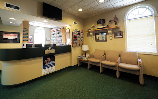 143 N Carll Ave, Babylon, NY 11702, USA