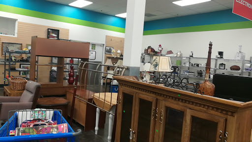 Thrift Store «Goodwill ~ Redwood Empire», reviews and photos, 476 Rohnert Park Expy, Rohnert Park, CA 94928, USA