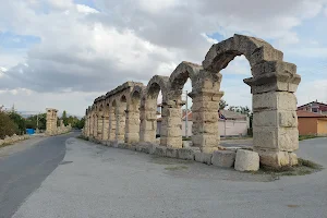 Aqueduct image